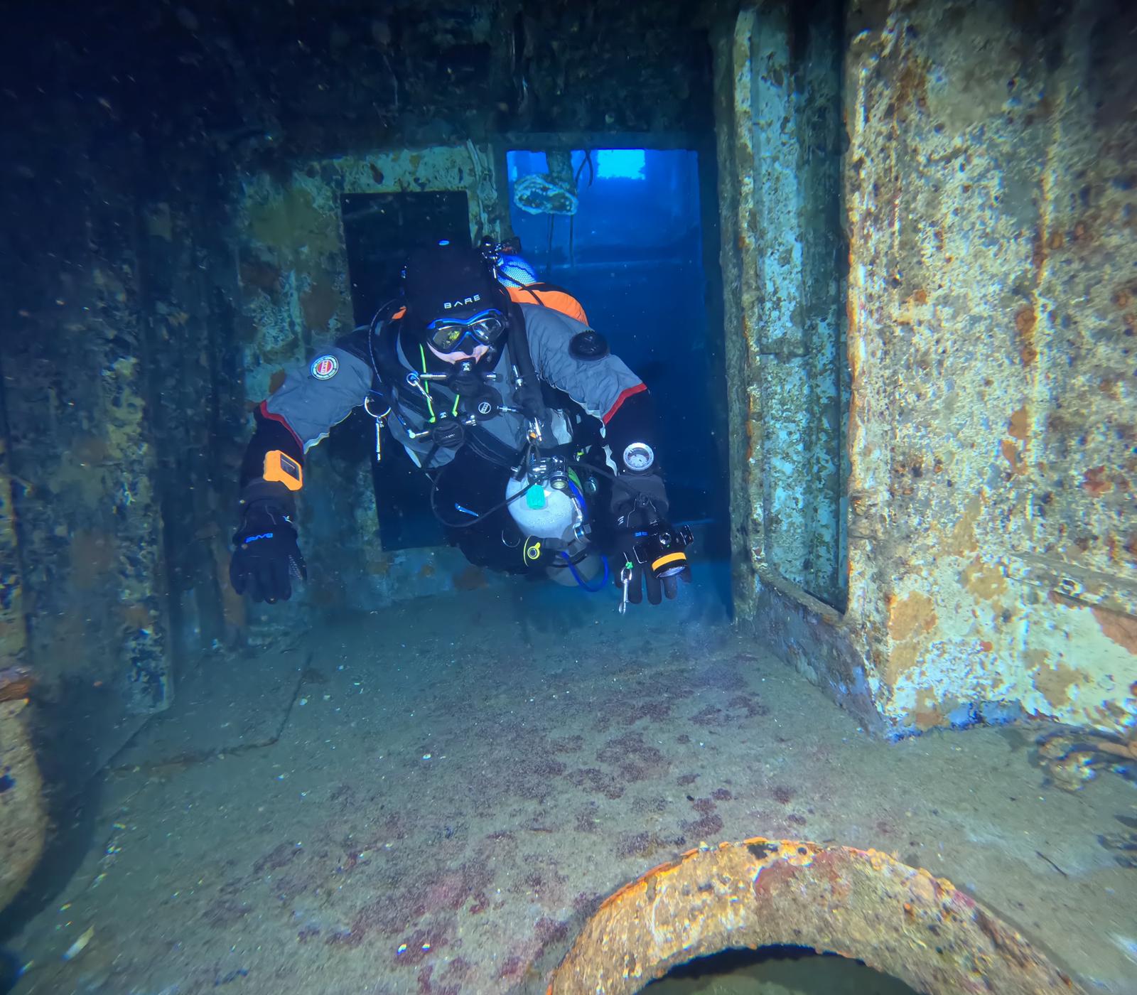 Advanced Wreck Diver